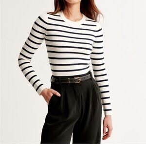 Abercrombie Striped navy and White Women's sweater